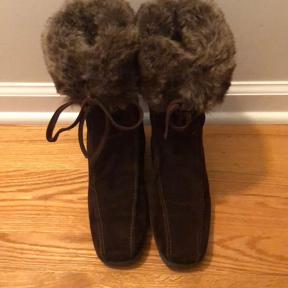Vintage Y2K Gioia deRossi suede wedge boots with fur